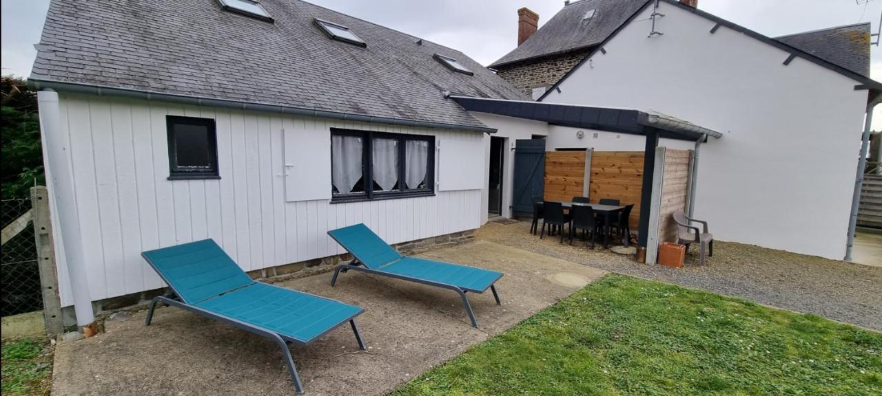 Gites De L'Archange Courtils Eksteriør billede