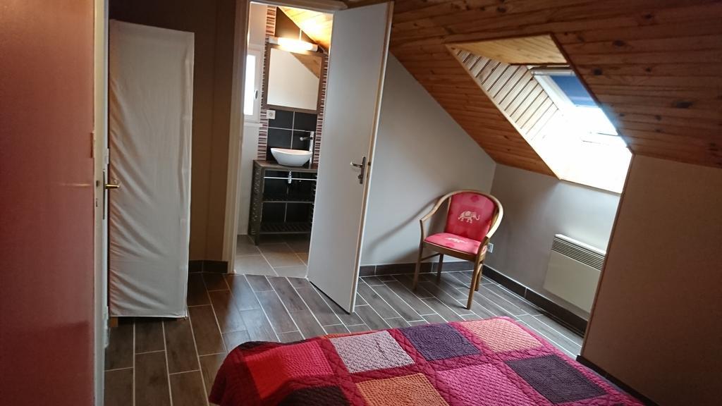 Gites De L'Archange Courtils Eksteriør billede